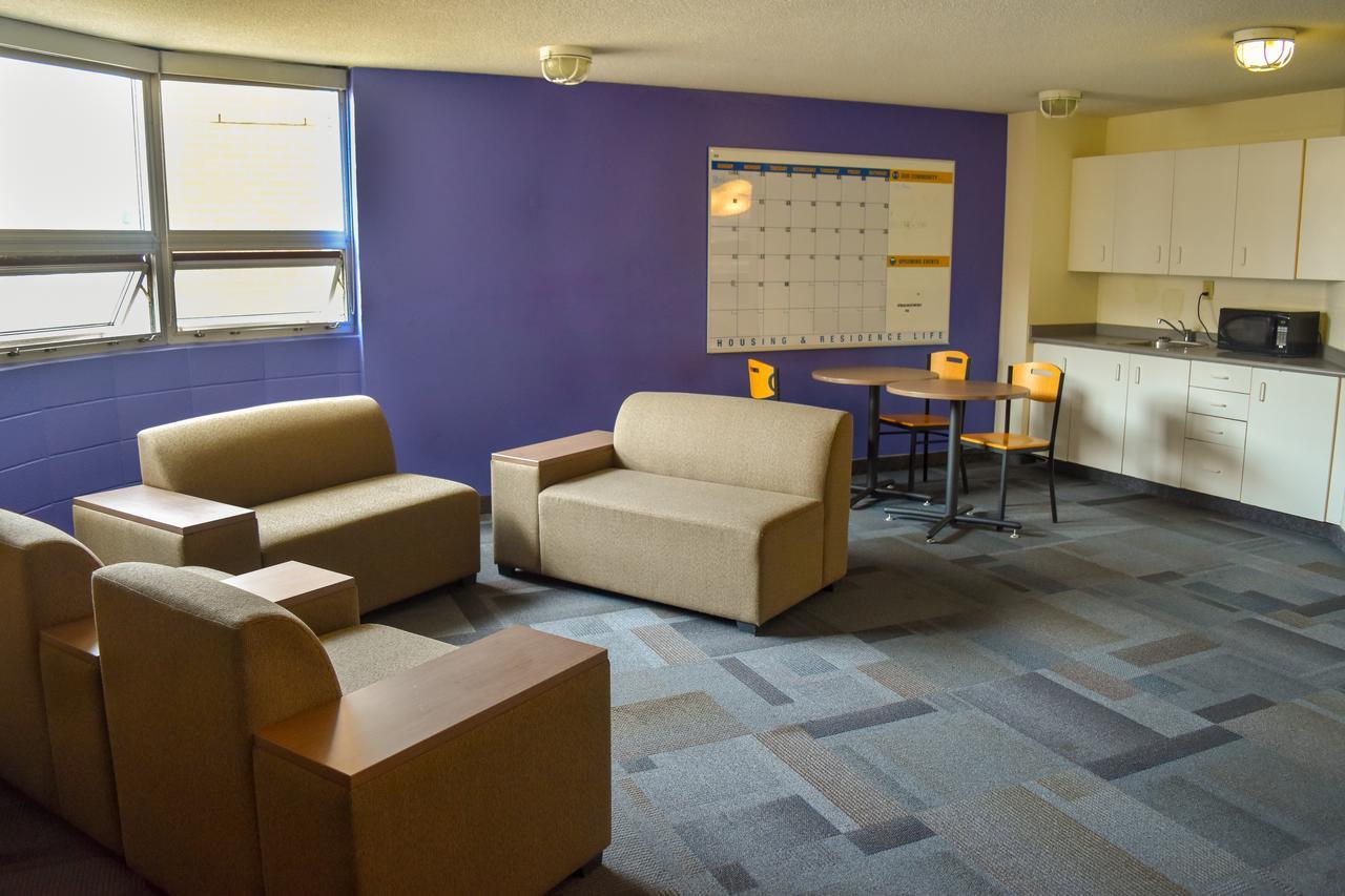 Toronto Metropolitan University- Pitman Hall Residence Buitenkant foto