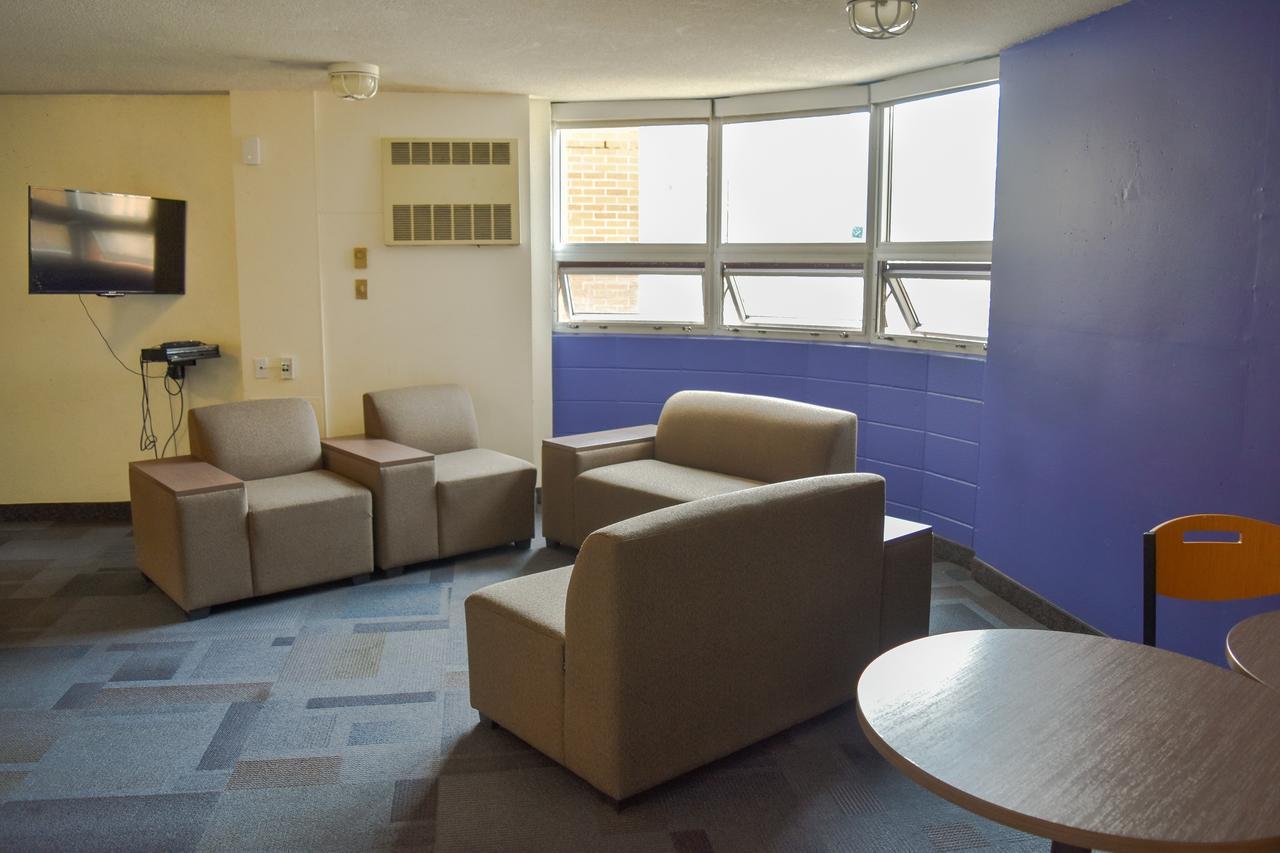 Toronto Metropolitan University- Pitman Hall Residence Buitenkant foto